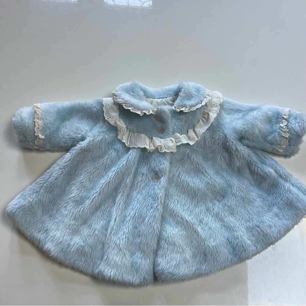 Sweet Vintage 1960s Girls Baby Blue Faux Fur Lace Embellished Swing Coat - Picture 7 of 13